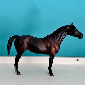 Limited edition Breyer Horse #715 Erin Go Bragh
